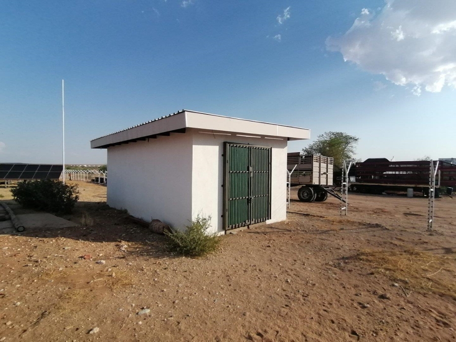 4 Bedroom Property for Sale in Olyfvenhoudtsdrift Northern Cape